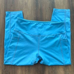 CVG Constantly Varied Gear Capri Leggings Womens Medium M Blue Pockets Gym